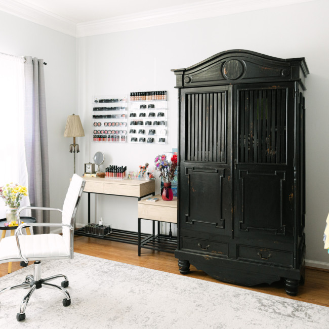 This armoire is a treasure trove of colorful products, we will find the ones that perfectly match your specific palette. These are custom formulated by season, for the very best match.